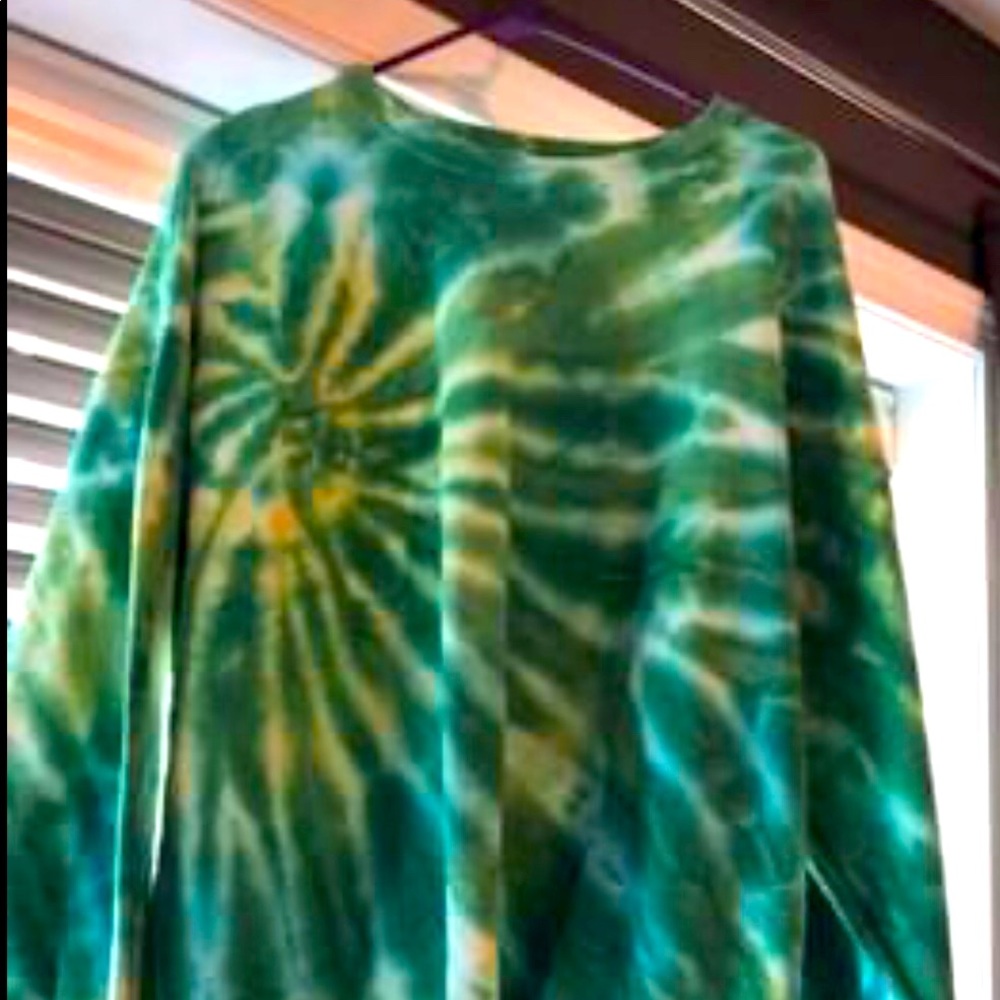 The dye sweatshirt